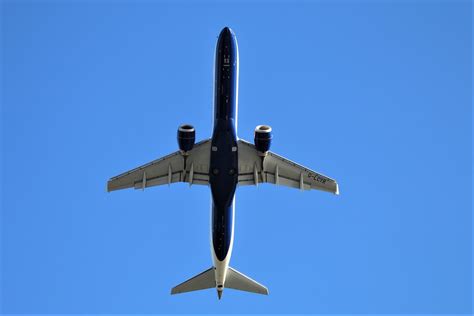 City Climber BA CityFlyer Embraer E190SR G LCYR Climbs Out Flickr