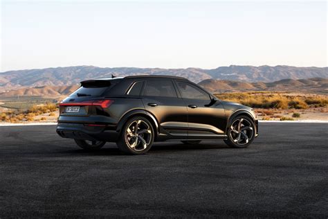 Audi Sq8 E Tron Specs And Photos 2023 2024 2025 Autoevolution