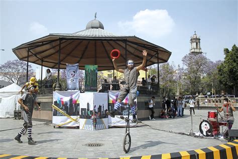 Teatro En Plazas P Blicas Cenart