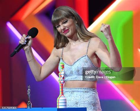 Taylor Swift Brit Awards Photos And Premium High Res Pictures Getty