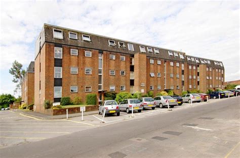 Castle Garden Swan Street Petersfield Bed Apartment Pcm