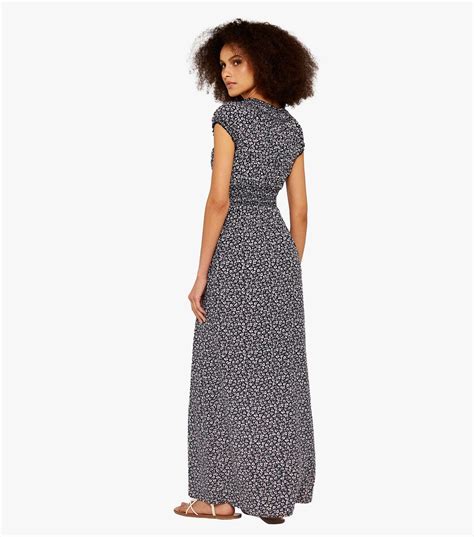 Apricot Navy Ditsy Floral Maxi Dress New Look