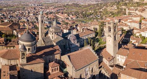 Hommel Luchtmening Van Bergamo Oude Stad Landschap Op Het