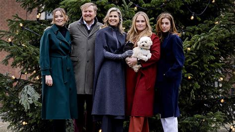 Winterfotosessie Koninklijk Gezin Op Paleis Huis Ten Bosch Kerstmis