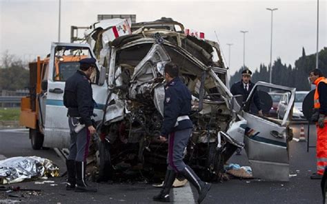 Roma Incidenti A Catena Sul Grande Raccordo Anulare Traffico In Tilt