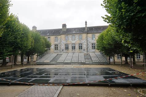 Cour carrée de la Dentelle Alençon Musée des Beaux Arts e Flickr