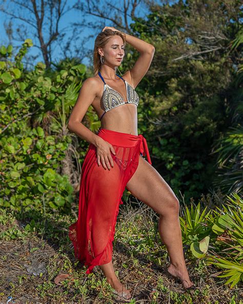 200 Bikini Model Poses Get Instagram Bikini Photoshoot Ideas