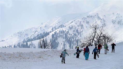 Winter Games Jammu Kashmirs Gulmarg Set To Begin 4th Edition Of Khelo