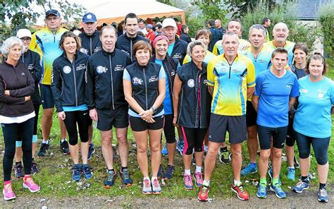 Courir Santec Vingt Coureurs Aux Interclubs De Plougoulm Le T L Gramme