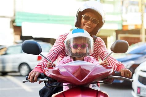 É a maneira mais fácil de se locomover além de divertida retrato de