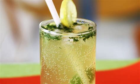 Here Are 5 Mocktail Drinks That You Can Serve At Your Next Dinner Party!