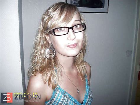 Women A Lunettes ZB Porn