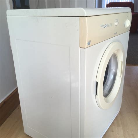 White Knight Sensordry 6kg Tumble Dryer In Ch42 Wirral Für £ 3000