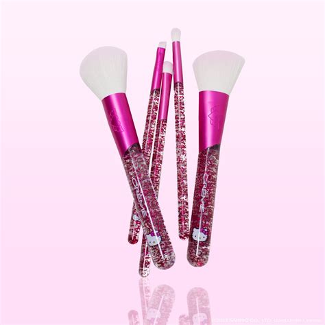 Hello Kitty Luv Wave Brush Collection Set Of 5 The Crème Shop