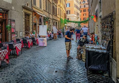 Hd Wallpaper Group Of People Walking On Street Rome Roman Italy