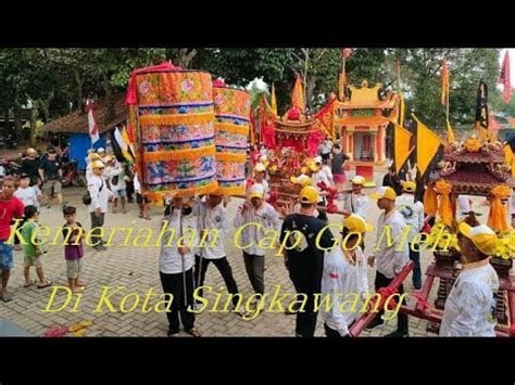 Meriahnya Suasana Cuci Jalan Cap Go Meh Kota Singkawang Festival