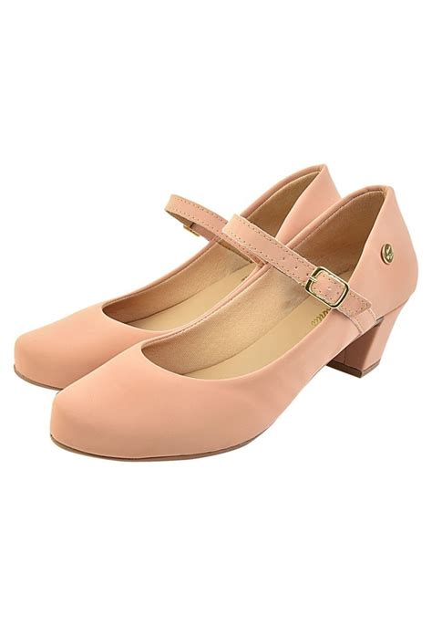 Scarpin Bico Redondo Donna Santa Boneca Nude Compre Agora Dafiti Brasil