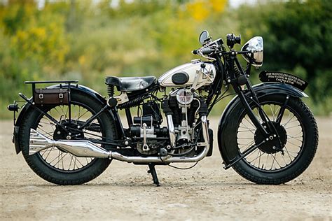 CafÉ Racer 76 1930 Matchless Silver Hawk