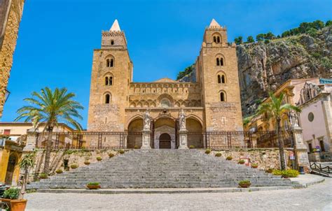 Cosa Vedere A Cefalù Il Borgo Più Bello Ditalia Vie Del Mare