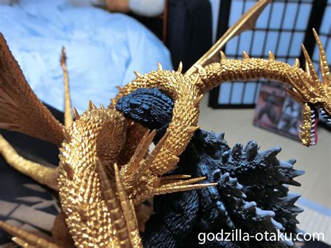 S H Monsterarts Godzilla 1995 Birth Vs King Ghidorah Godzilla 1995 Godzilla Godzilla Figures