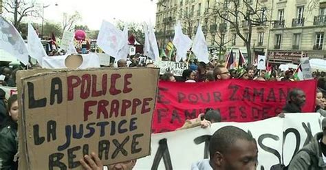 Vidéo Manifestation à Paris Contre Les Violences Policières