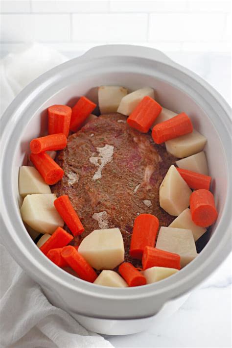 Easy 3 Packet Crock Pot Roast With Vegetables And Gravy Finding Time