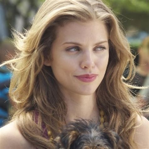 Annalynne Mccord 90210 Und Matt Jones Mom In Neuer Aerobics