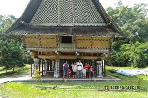 Rumah Adat Bolon Yang Menjadi Lambang Budaya Suku Batak 2024