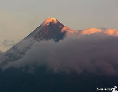 Mount Mayon Philippines Projects :: Photos, videos, logos, illustrations and branding :: Behance