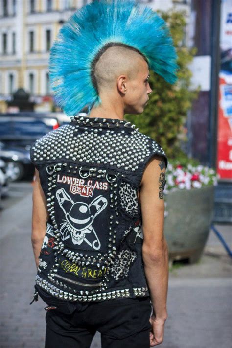 Awesome Mohawk And Cool Jacket In 2021 Punk Guys Punk Looks Punk