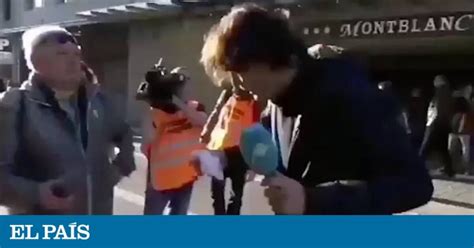 Cake Minuesa Un Periodista De Intereconomía Es Agredido Durante Las Manifestaciones En