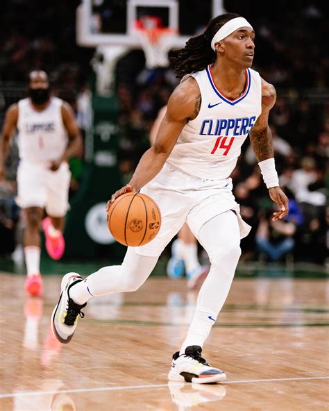 Gallery | Clippers vs Milwaukee Bucks (3.4.24) Photo Gallery | NBA.com