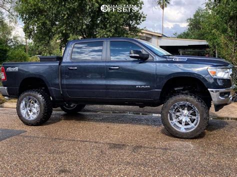 2020 Ram 1500 With 22x14 76 Fuel Maverick D536 And 37135r22 Rbp Repulsor Mt Rx And Suspension