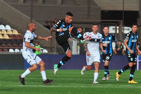 Con Un Gol De Penal Y Sobre La Hora Racing Le Ganó 1 0 A Platense