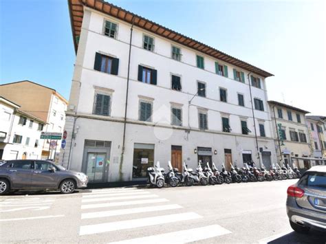 Vendita Appartamento Firenze Trilocale In Via Di Ripoli Da