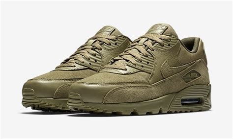 2月発売ナイキ エア マックス 90 プレミアム ニュートラル オリーブ NIKE AIR MAX 90 PREMIUM