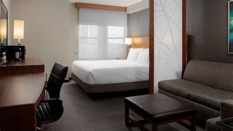 Modern Hotel in Downtown New Orleans | Hyatt Place New Orleans ...