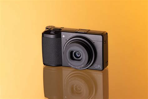 Best Compact Travel Cameras in 2025 | MPB