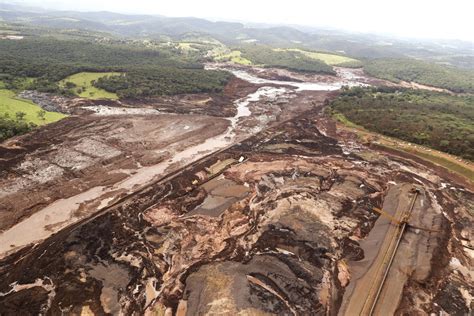 Fotos Que Revelam O Desespero Da Trag Dia Em Brumadinho