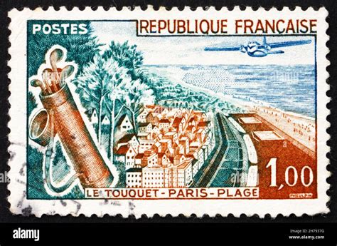 FRANCE CIRCA 1962 A Stamp Printed In The France Shows View Of Paris