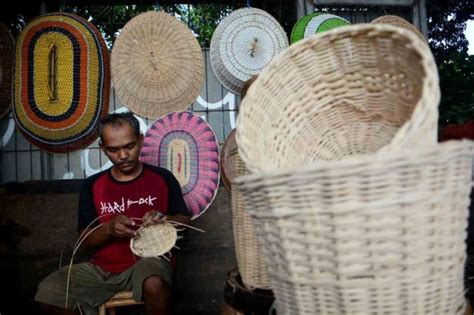 Jadi Tulang Punggung Ekonomi Ri Menkeu Dorong Ikm Lebih Kreatif Dan