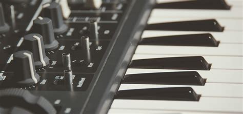 Choosing A MIDI Keyboard: The Key Guide