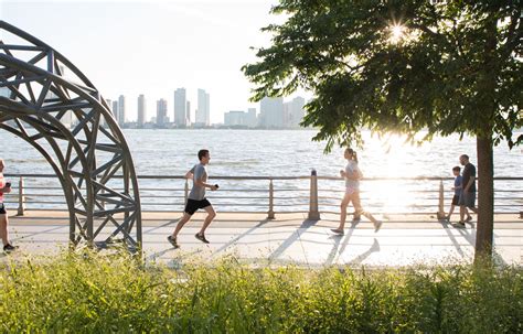 10 Best Running Routes In NYC To Do This Summer