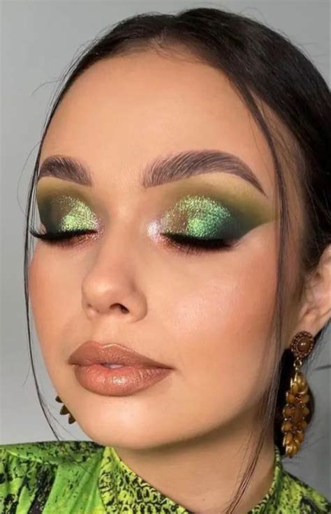 Pin By Rachel Haley On Makeup Fall Makeup Looks Green Makeup Glam