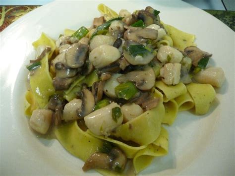 Pasta with Scallops and Mushrooms {Gluten Free}