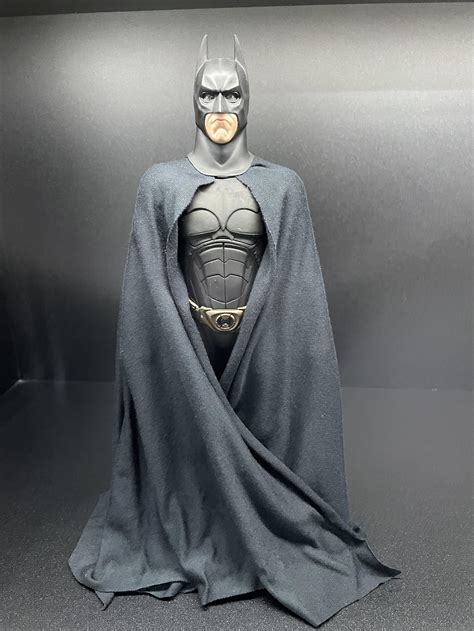 Hot Toys Batman Begins Batsuit Bruce Wayne Toy Fair Exclusive The Dark