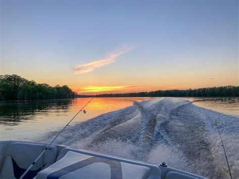 Chowan River: The Quest to Find a House for our Boat - Vacation Geeks