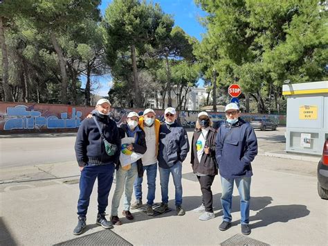 Foggia Volontari Rimuovono Rifiuti In Viale Ofanto L Iniziativa De