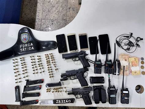 Pm Prende Tr S Suspeitos E Apreende Adolescentes Pistolas E Muni Es