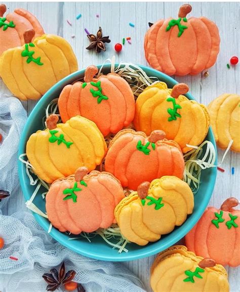 MACARONSLADYs Instagram Post All About Pumpkin Macarons By The